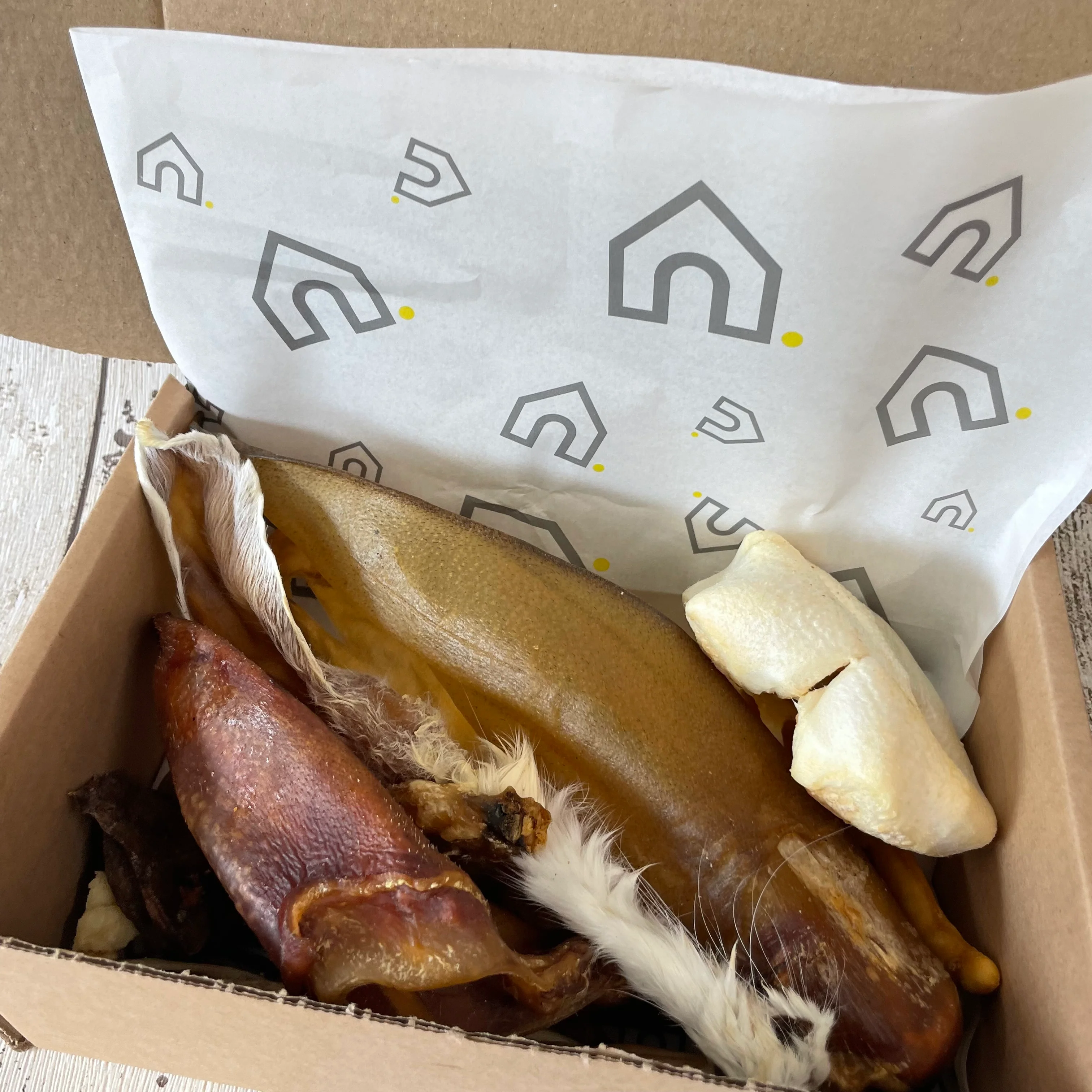 Large Natural Dog Treat Box - Image 4