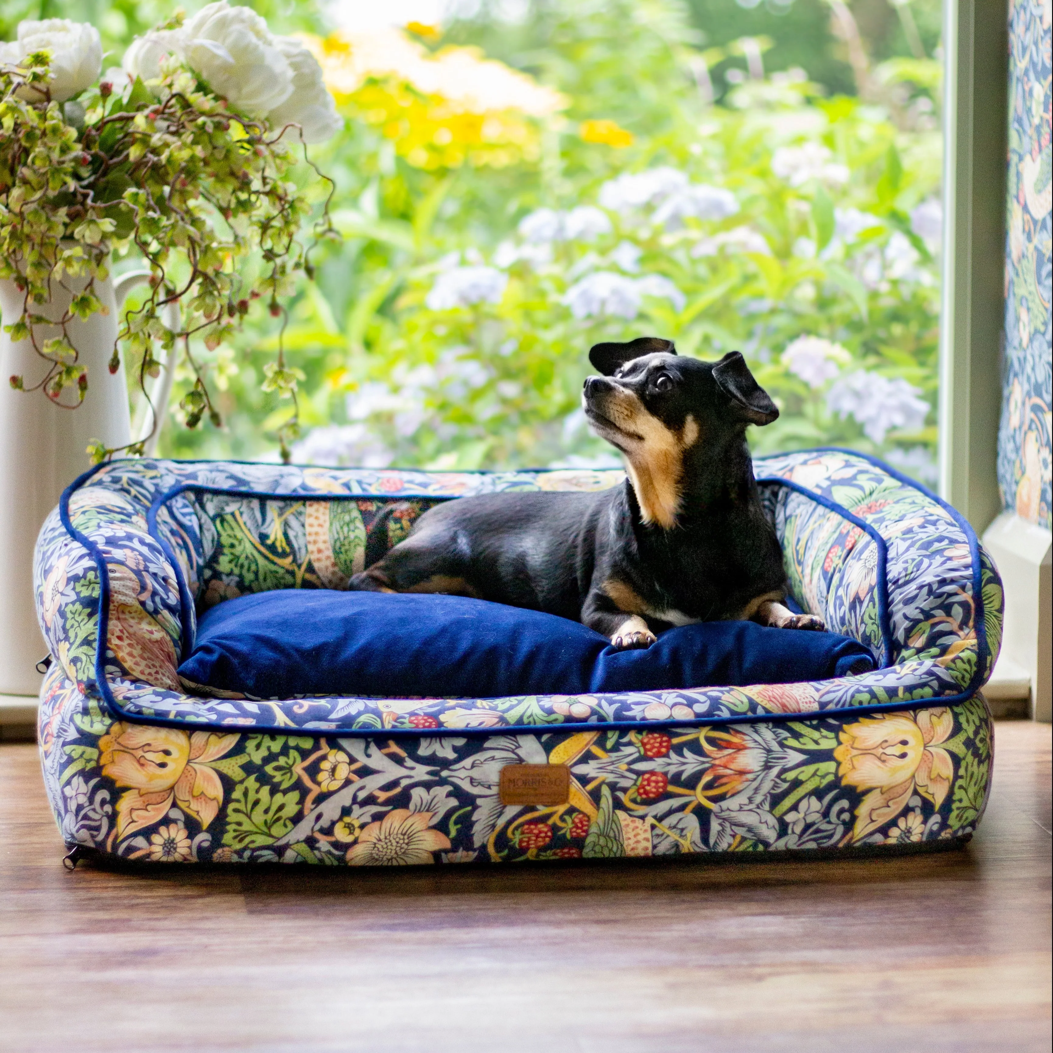 Morris & Co Strawberry Thief Dark Blue Dog Sofa Bed - Image 7