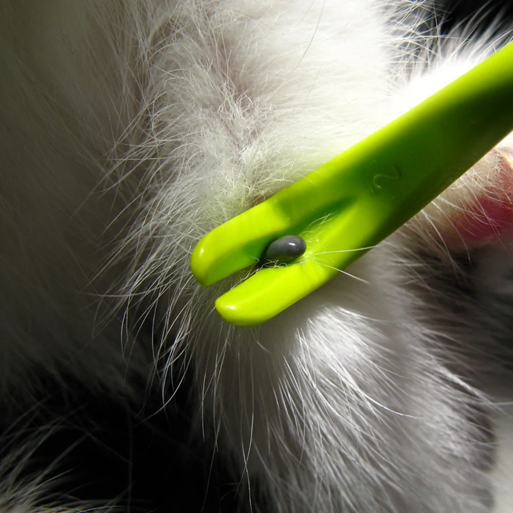 The Tick Twister - The Ultimate Tool for Removing Ticks - Image 4